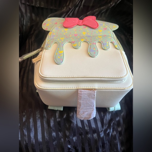 Danielle Nicole Minnie Mouse Icecream Backpack with Pink Bow - Picture 2 of 6